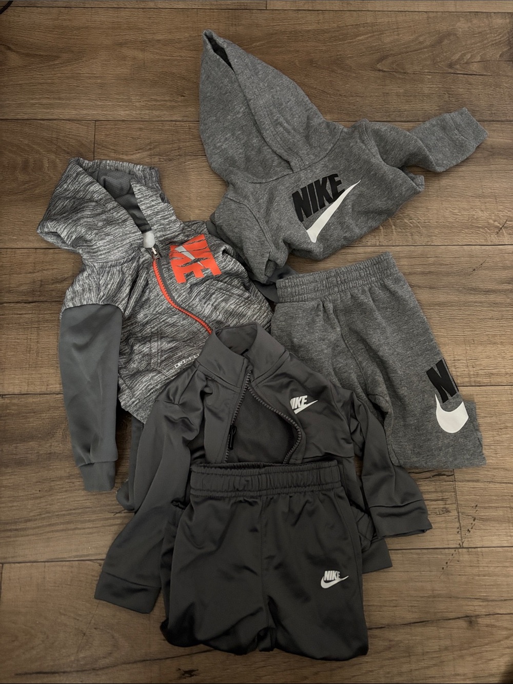 9-12M Nike Boy Set Lot
